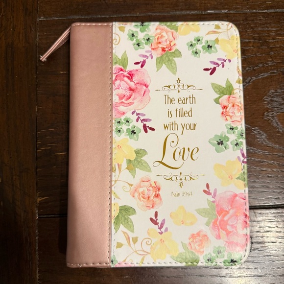 Other - NEW Floral Pink and White Journal